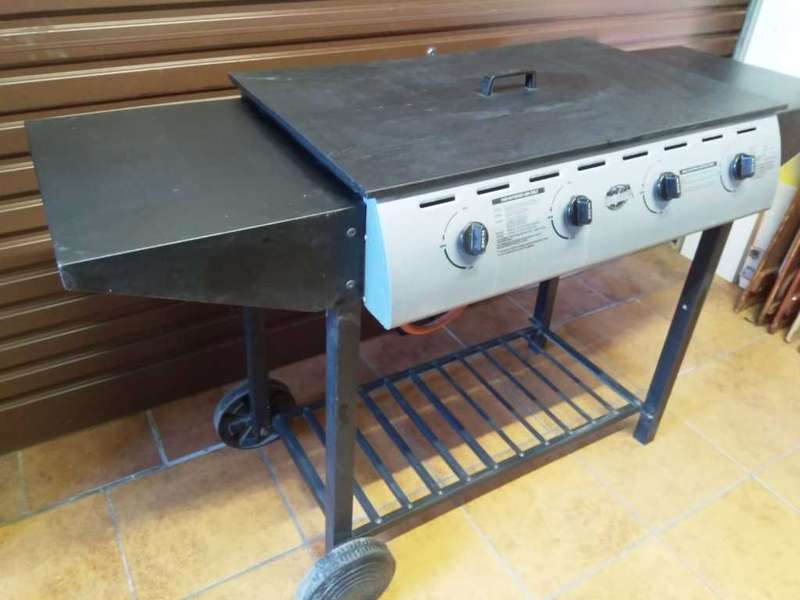 4 burner gas braai freestanding