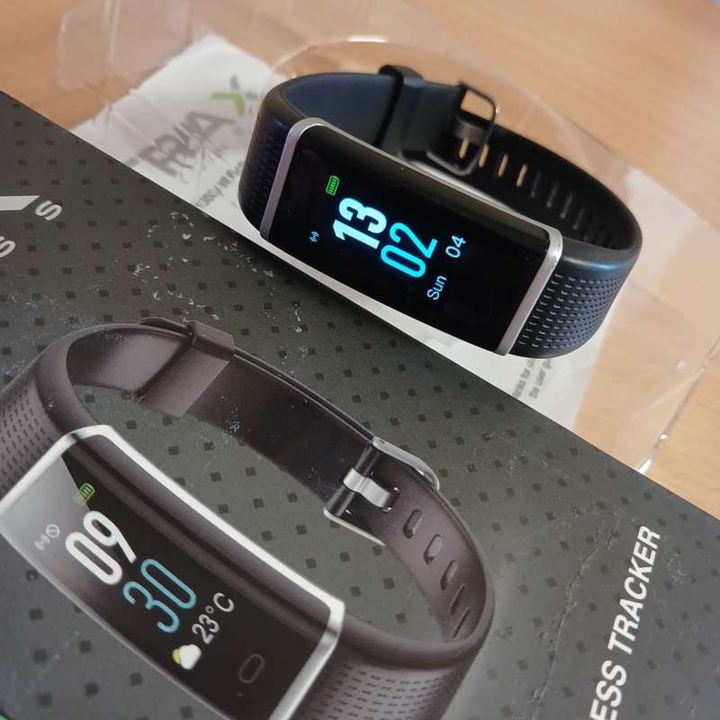 Trax fitness tracker strap 2025