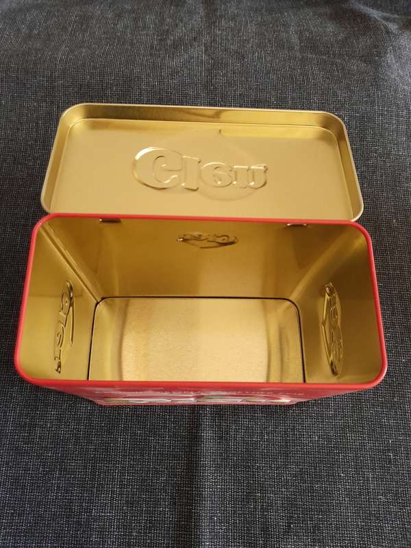 Collectible Glen tea tin