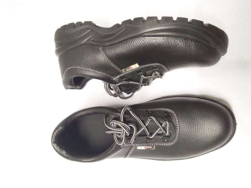 Rebel FX One Safety Shoe - Size 9