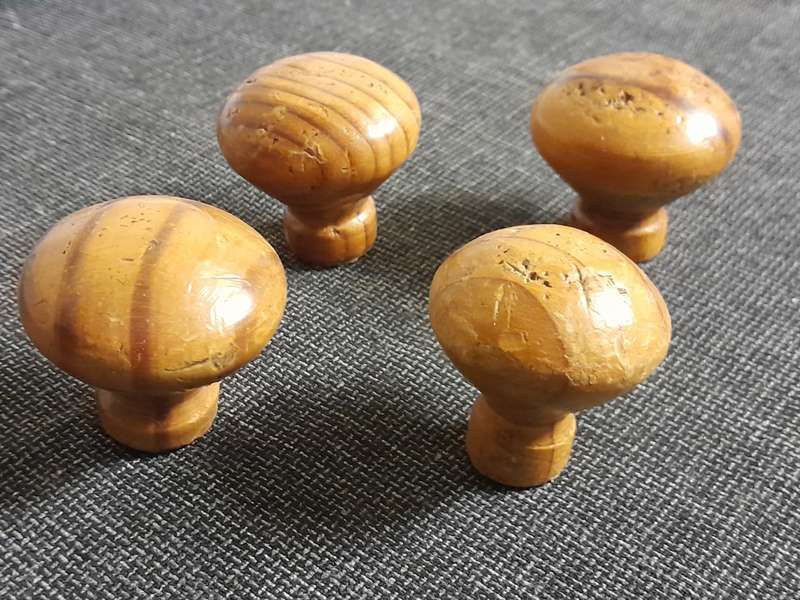 Vintage oak door knobs x 4