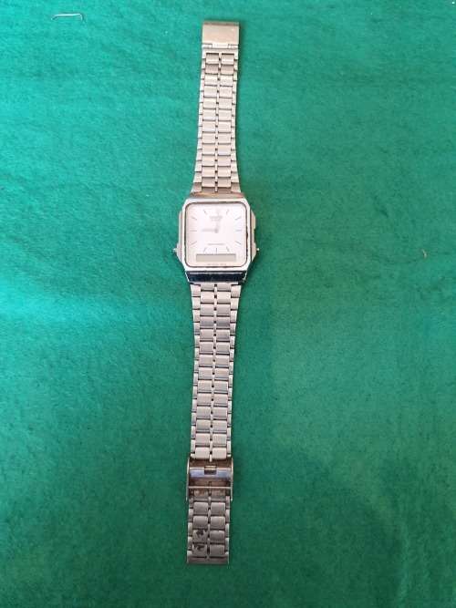 Casio Quartz Analog + digital vintage watch