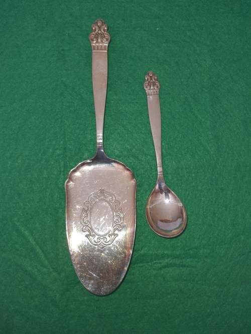 I CAKE LADEL AND 1TEASPOON EPNS BY MARTINISEN NORWAY