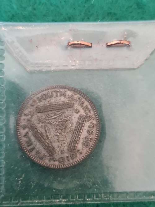 2 ANTIQUE SOUTH AFRICAN 3D COINS (TIKI)