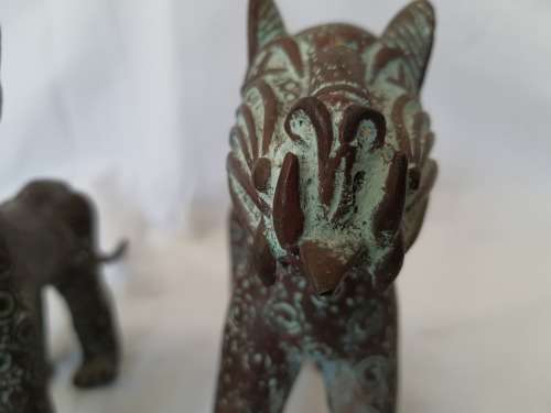 ANTIQUE BENIN BRONZE LEOPARDS
