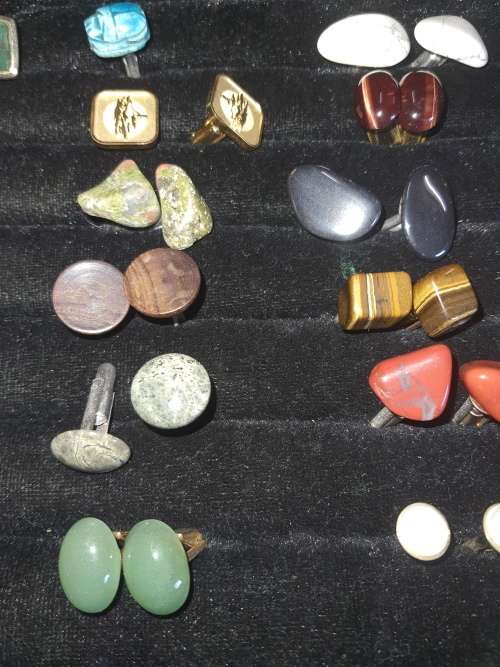 A JOBLOT MENS CUFFLINKS ALL VINTAGE WITH JADE AND TIGERS EYE STONE GOLDPLATED