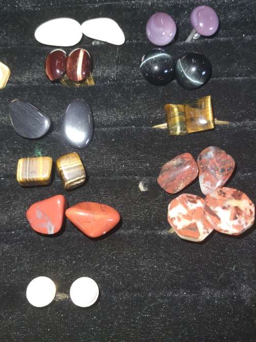 A JOBLOT MENS CUFFLINKS ALL VINTAGE WITH JADE AND TIGERS EYE STONE GOLDPLATED