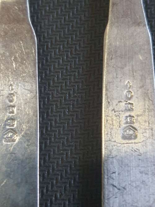 A JOBLOT VINTAGE EPNS KNIVES and FORKS 7 EACH IN ALL