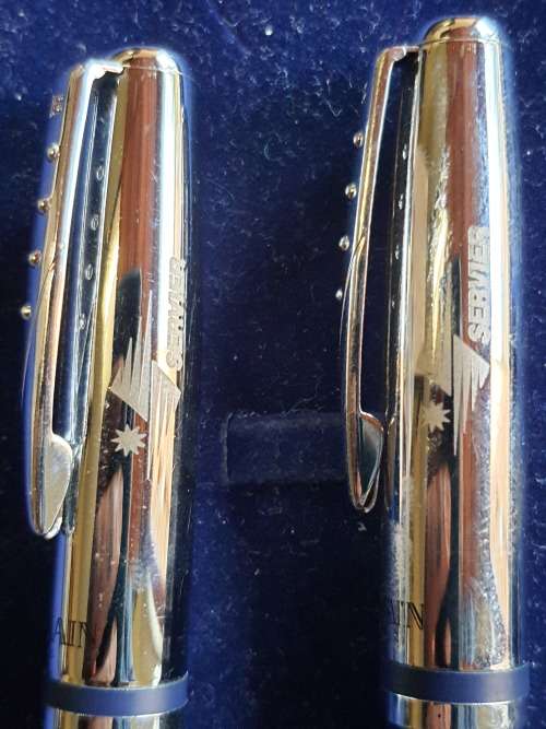 Balmain ball pen and roller ball pen set