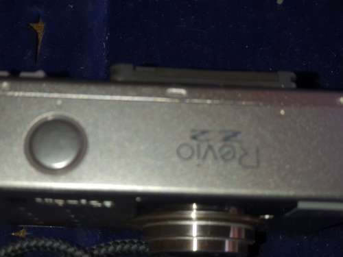 3 DIGITAL COMPACT TRAVEL CAMERAS ALL NEED BATTERIES BUT IN WORKING ORDER