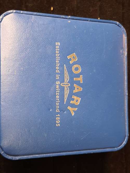 GENUINE ROTARY MENS WATCH WITH ALL DOCUMENTATION AND ITS ORIGINAL BOX SOLD AS IS NOT TESTED