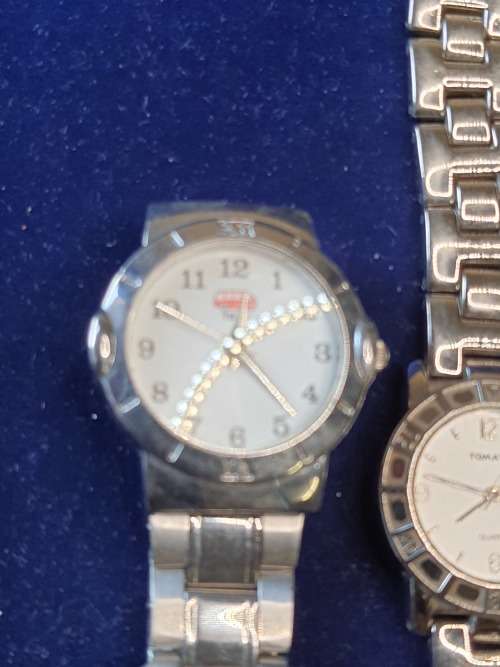 A COLLECTION OF 3 MODERN LADIES FASHION WRIST WATCHES SOLD AS IS NOT TESTED