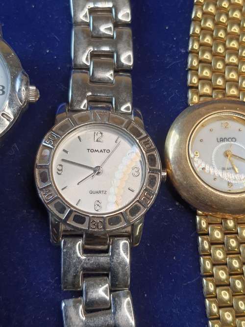A COLLECTION OF 3 MODERN LADIES FASHION WRIST WATCHES SOLD AS IS NOT TESTED