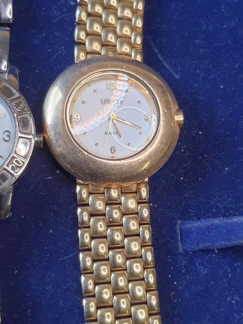 A COLLECTION OF 3 MODERN LADIES FASHION WRIST WATCHES SOLD AS IS NOT TESTED