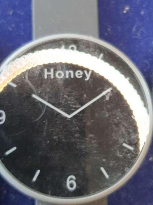 A JOBLOT WOMANS FASHION DRESS WATCHES