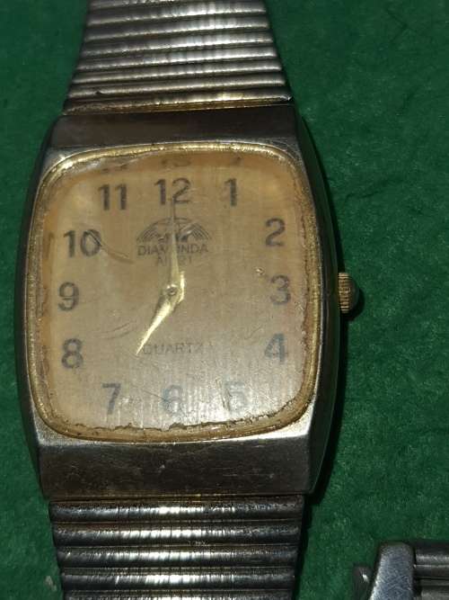 A BULK MIXED JOBLOT VINTAGE WATCHES SOLD AS IS NOT TESTED