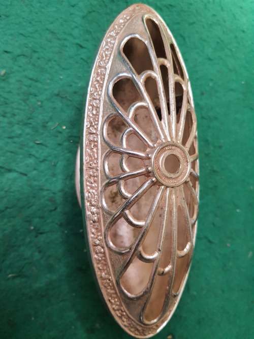 A SILVER PLATED VINTAGE POTPURI BOWL SOLD AS IS