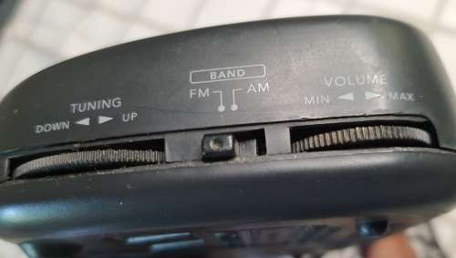 A VINTAGE TELEFUNKEN AM / FM RADIO ALRM CLOCK IN WORKING ORDER SOLD AS IS