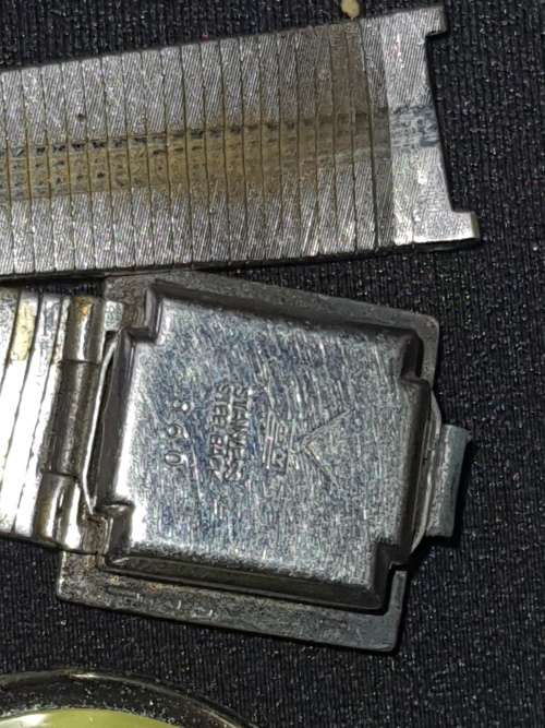 A JOBLOT OF 3 WOMANS WATCHES SOLD AS IS NOT TESTED