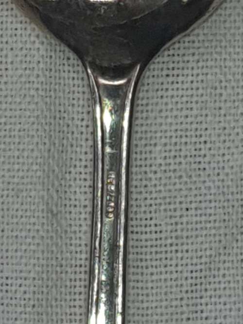 A SET OF 3 VINTAGE EPNS SUGAR SPOONS SOLD AS IS