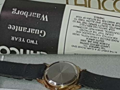 A GENUINE VINTAGE LADIES LANCO QUARTZ IN ITS ORIGINAL BOX SOLD AS IS NOT TESTED