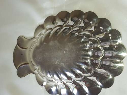 A VINTAGE PATAY FISH BOWL SILVER PLATED SOLD AS IS