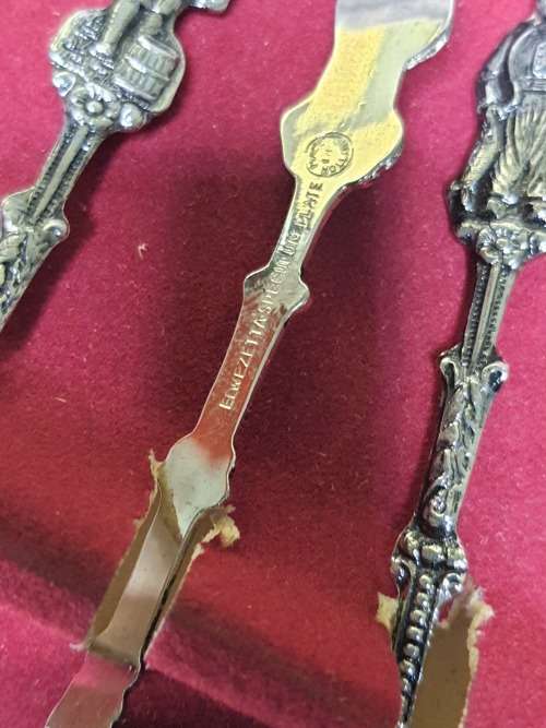A VINTAGE SET OF A1 DUTCH SILVER WORKS ELIVERETTA LINE TEA SPOONS MADE IN VOORSCHOTTEN HOLLAND SOLD