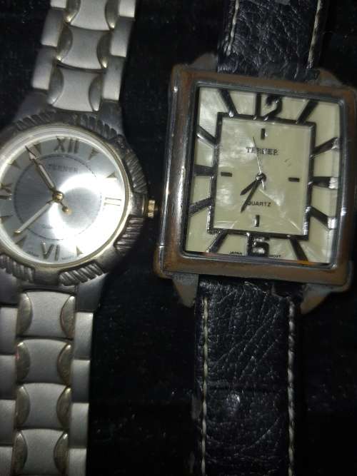 A JOBLOT VINTAGE QUARTZ WATCHES SOLD AS IS NOT TESTED