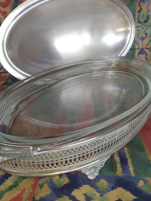 OVAL 18` Silver Plated Casserole with Insert Dish IN  A GREAT CONDITION SOLD AS IS