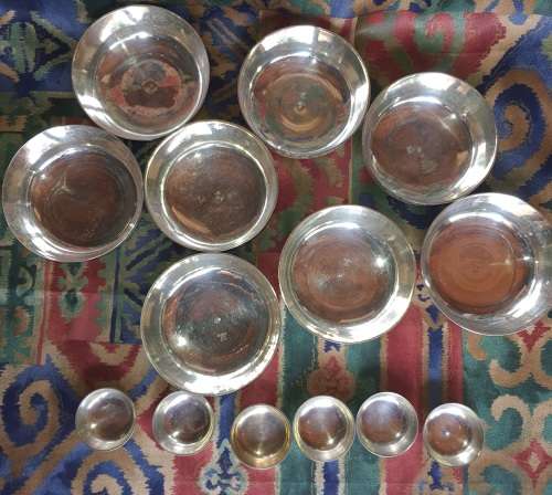 12 VINTAGE DESERT  AND CONDOMENT BOWLS 2 SIZES SILVER PLATED MADE IN INDIA