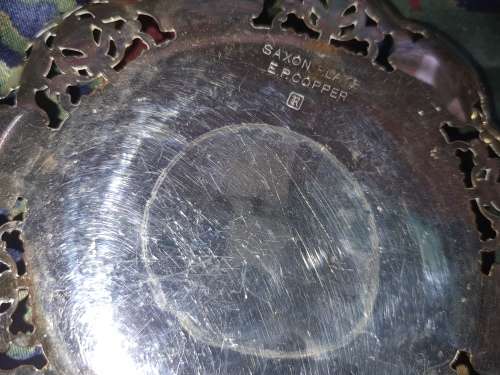 A VINTAGE JOBLOT EPNS AND SILVER PLATED SWEATS AND CONDOMENTS  TRAYS AND A BOWL SOLD AS IS