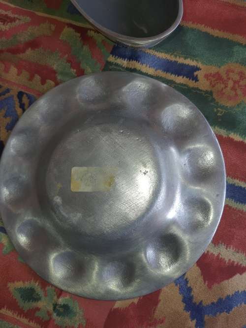 TWO VINTAGE ALLUMINIUM ALLOY  PLATE AND A BOWL IN MINT CONDITION SOLD AS IS