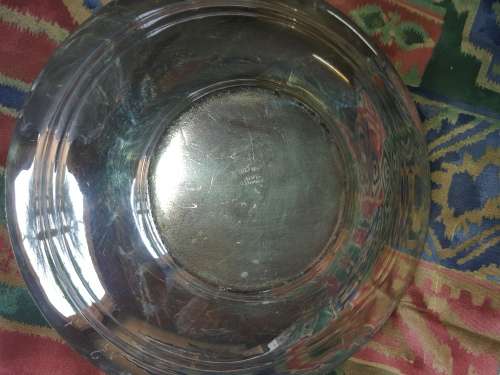 A VINTAGE ROUND SERANGO E.P.C.U PLATED SERVING TRAY SOLD AS IS