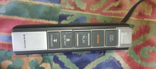 2 VINTAGE 8 TRACK CASSETTE PLAYERS SOLD AS IS NOT TESTED