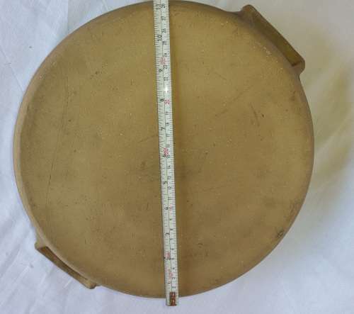 A SET OF TWO VINTAGE OVEN STONE WARE CASSEROLE BOWLS