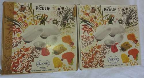 A SET OF TWO ARZBERGE FROM GERMANY SNACK PORCELAIN BOWLS IN ITS ORIGINAL BOXES SOLD AS IS