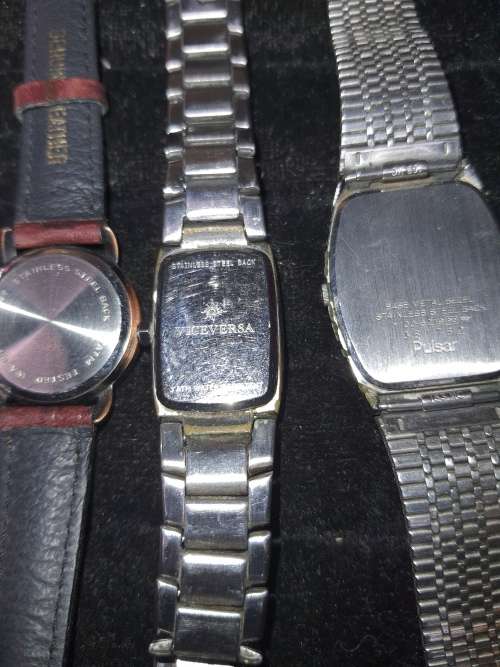 A VINTAGE JOBLOT LADIES WRIST WATCHES SOLD AS IS