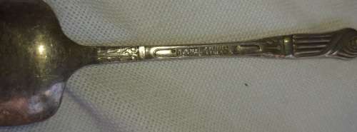 A JOBLOT ANTIQUE CUTLERY MADE IN ENGLAND EPNS SOLD AS IS