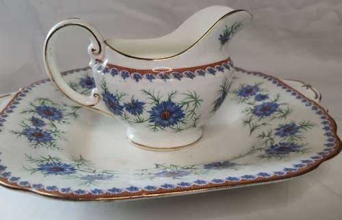 AN ANTIQUE CIRCA 1934 AINSLEY BONE CHINA ENGLAND SERVING TRAY AND A CREAMER