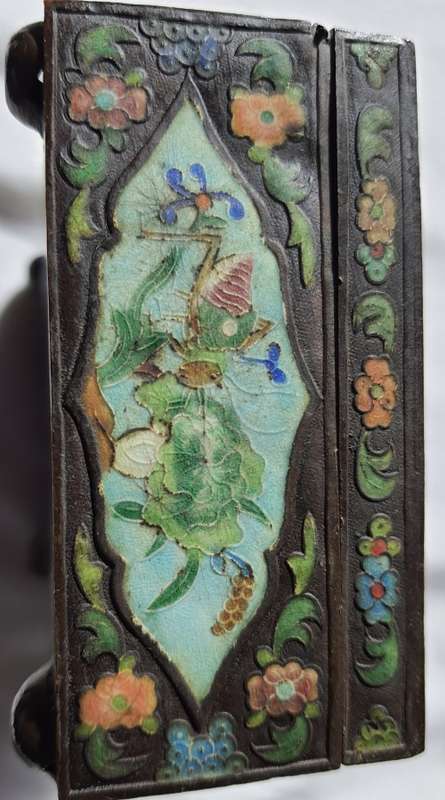 A VINTAGE JEWELRY BOX COPPER CASED