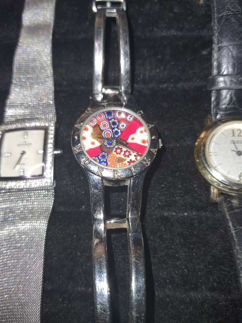 A COLLECTION OF VINTAGE LADIES WATCHES SOLD AS IS NOT TESTED