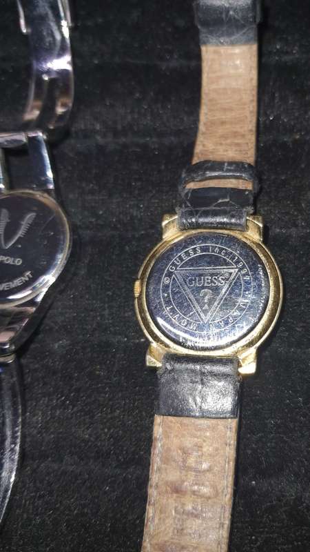 A COLLECTION OF VINTAGE LADIES WATCHES SOLD AS IS NOT TESTED