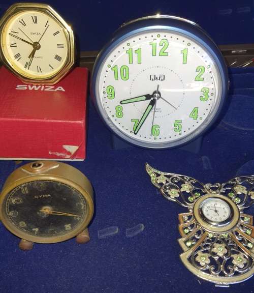 A JOBLOT CLOCKS SOLD AS IS