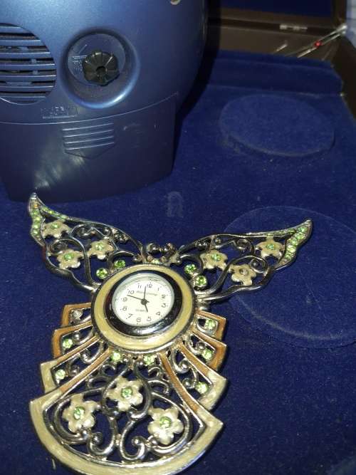 A JOBLOT CLOCKS SOLD AS IS