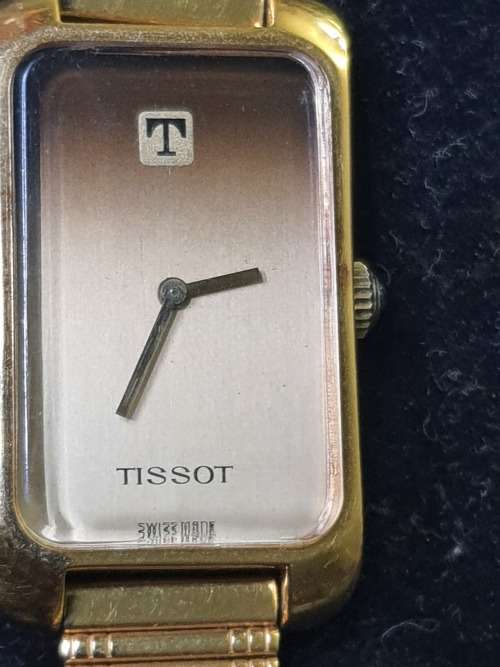 2 VINTAGE WOMANS TISSOT GOLD PLATED WRIST WATCHES