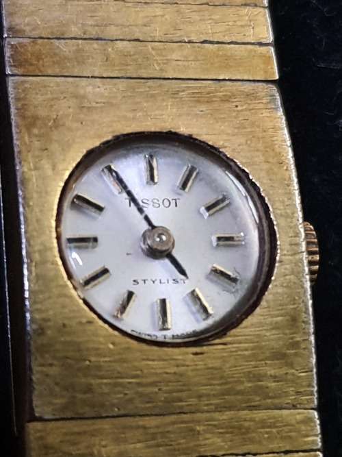 2 VINTAGE WOMANS TISSOT GOLD PLATED WRIST WATCHES