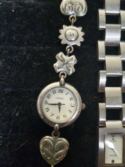 A COLLECTION OF WOMANS DRESS WATCHES SOLD AS IS NOT TESTED