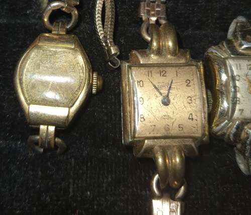 A COLLECTION OF ANTIQUE WOMANS WATCHES SOLD AS IS NOT TESTED