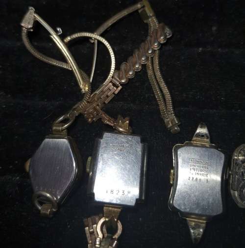 A COLLECTION OF ANTIQUE WOMANS WATCHES SOLD AS IS NOT TESTED