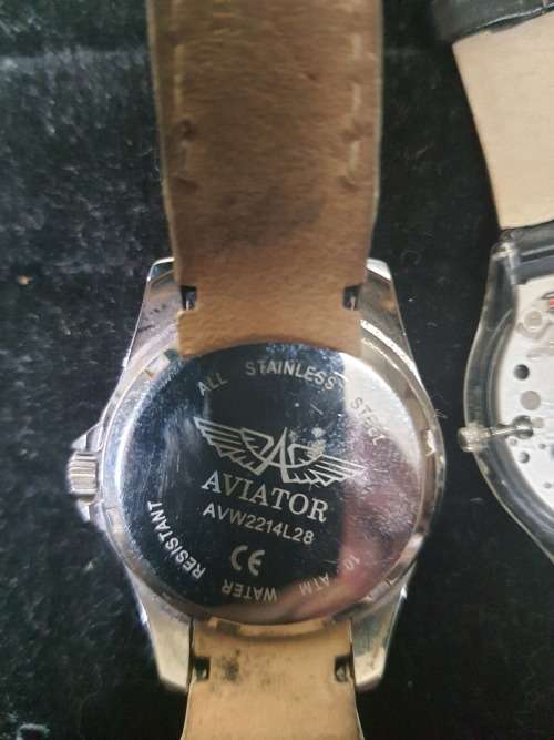 A HIGHLY COLLECTABLE COLLECTION OF VINTAGE WATCHES FOR WOMAN SOLD AS IS NOT TESTED